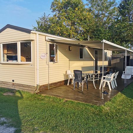 Koudum Stacaravan Op 5 Sterren Vakantiepark De Kuilart Friesland Aan Het Meer Met Zwembad 5P 237 חדר תמונה